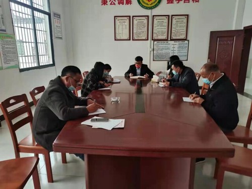 必赢76net线路官网驻邑口村工作队：硬核担当扛在肩，防疫战场冲在前